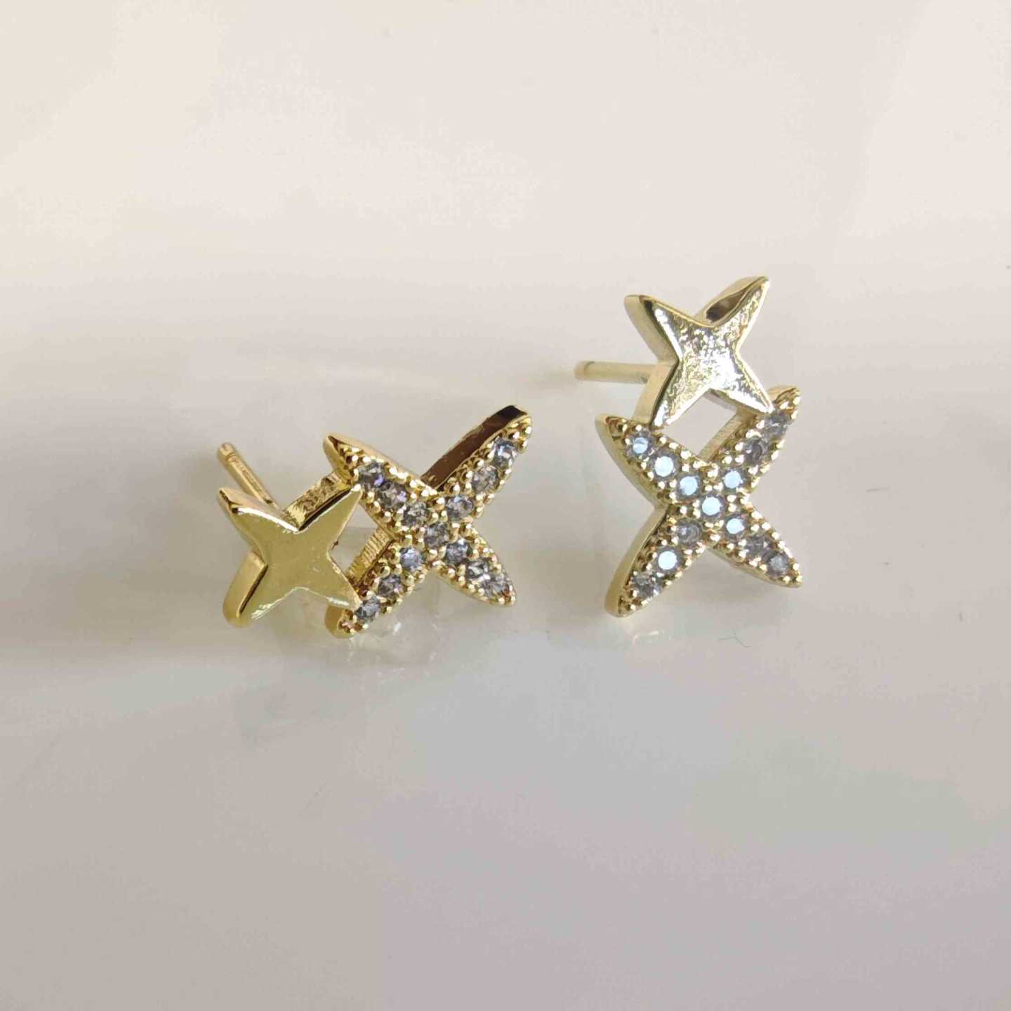 Aro Bañado en Oro 2 Estrellas Circones