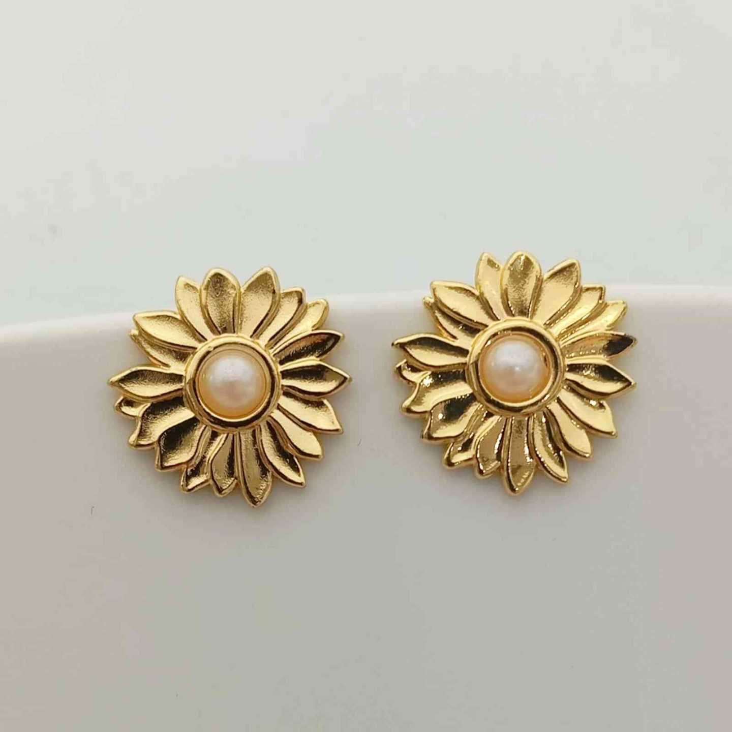 Aro de Acero Quirúrgico Dorado Cordo Flor Medio y Perla