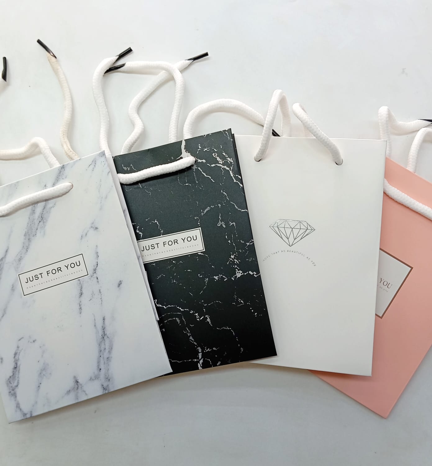 Bolsas de Papel de Regalo 24 unidades