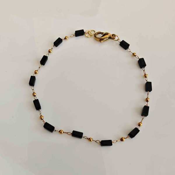 Pulsera Bañado en Oro Cristal Negro