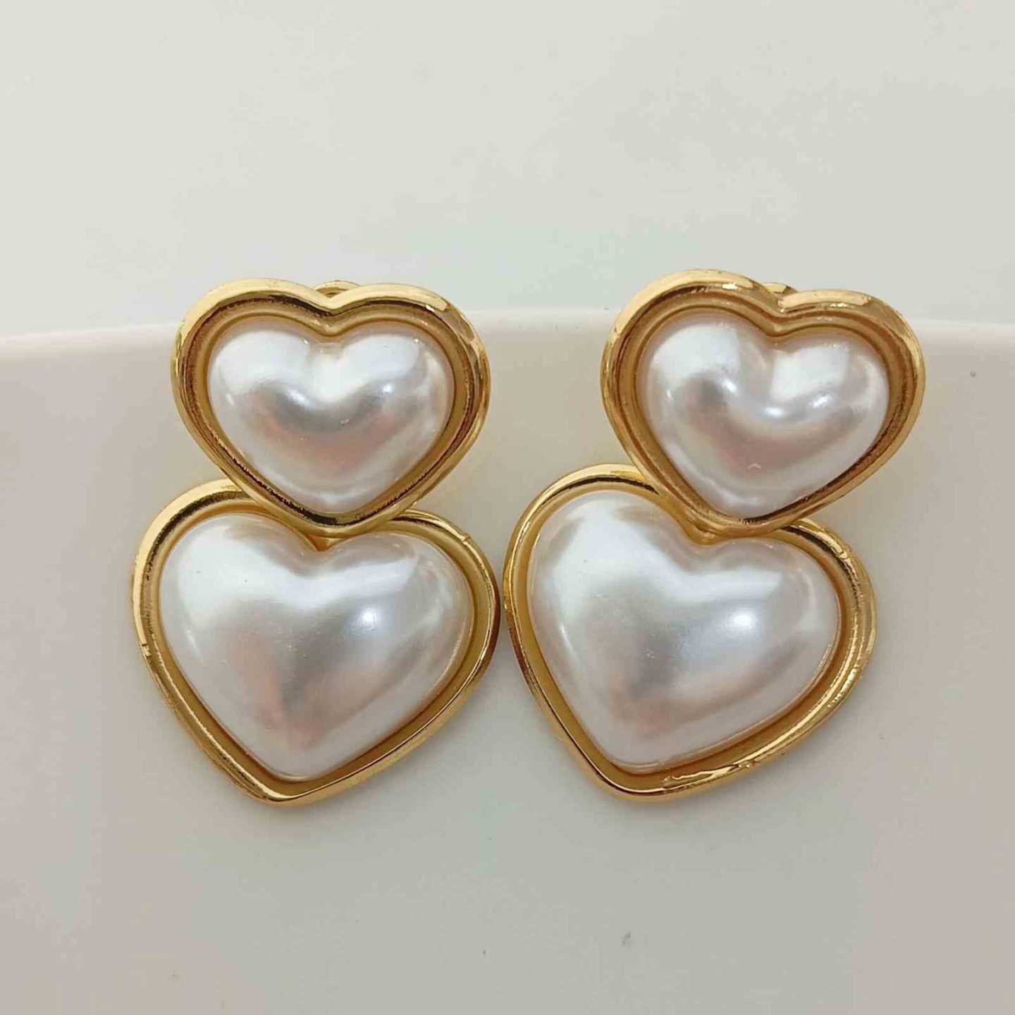 Aro de Acero Quirúrgico Dorado Perla Corazon Colgante Perla Corazon