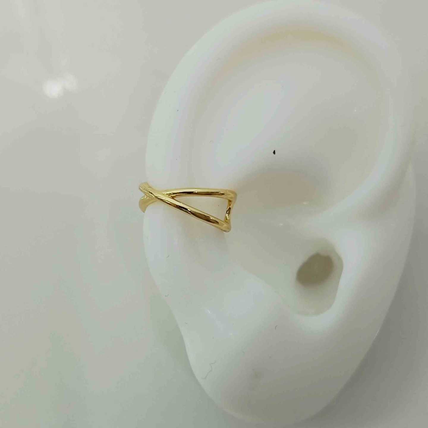 Ear Cuff Bañado Oro Nudo Liso