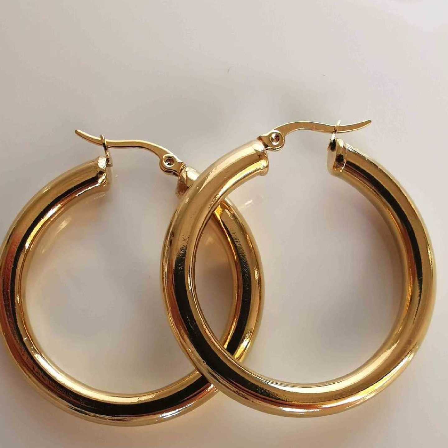 Aro argolla Dorado Gruesa Lisa 40mm