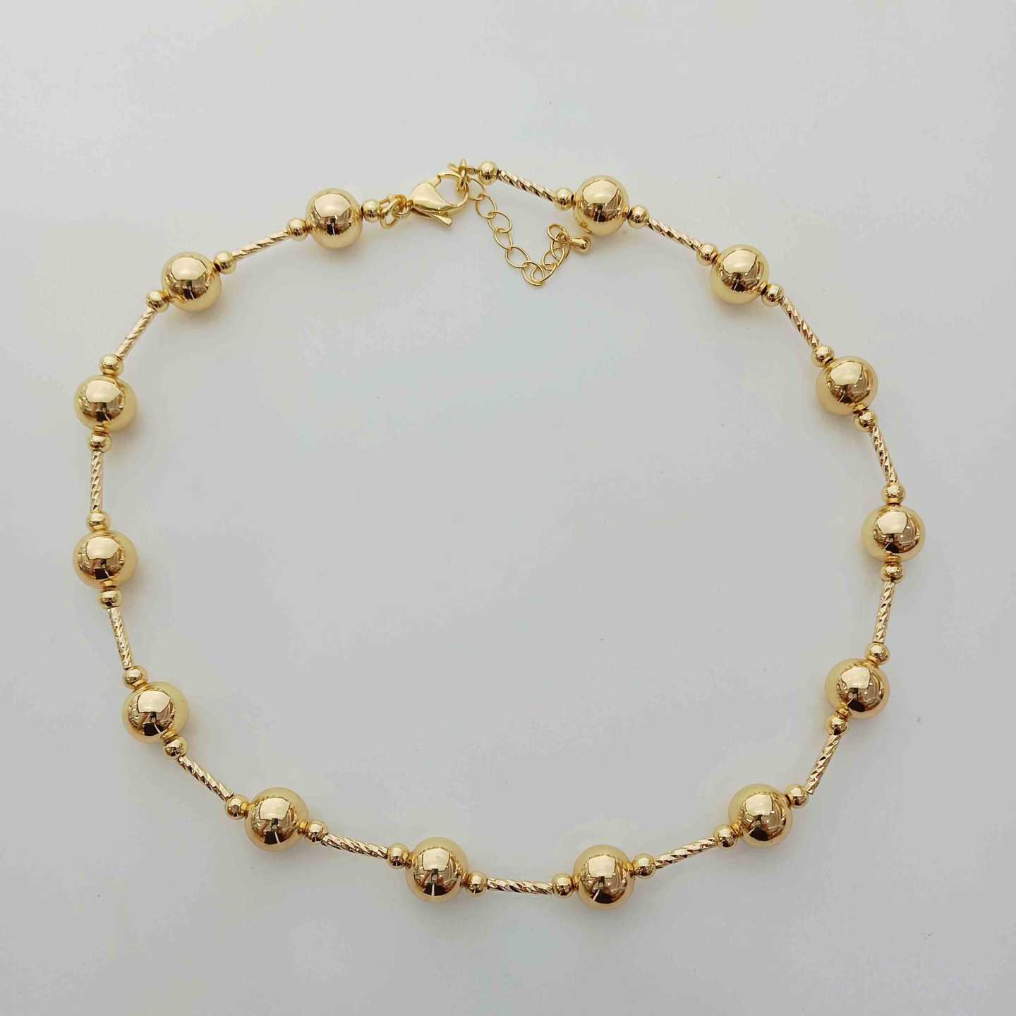Collar Bañado en Oro 18K Cubo y Pelotita 10mm/ 40cm