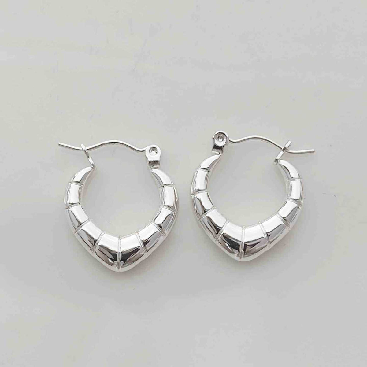 Aros Argolla Corazón Volumétrica Plateada Acero Inoxidable Segmentos Bambú Cañas Statement Romántico 20x18mm