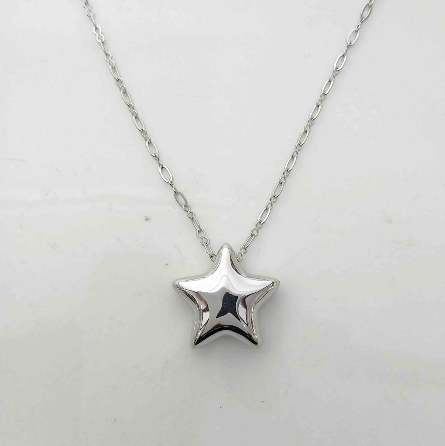 Collar Plateado Estrella