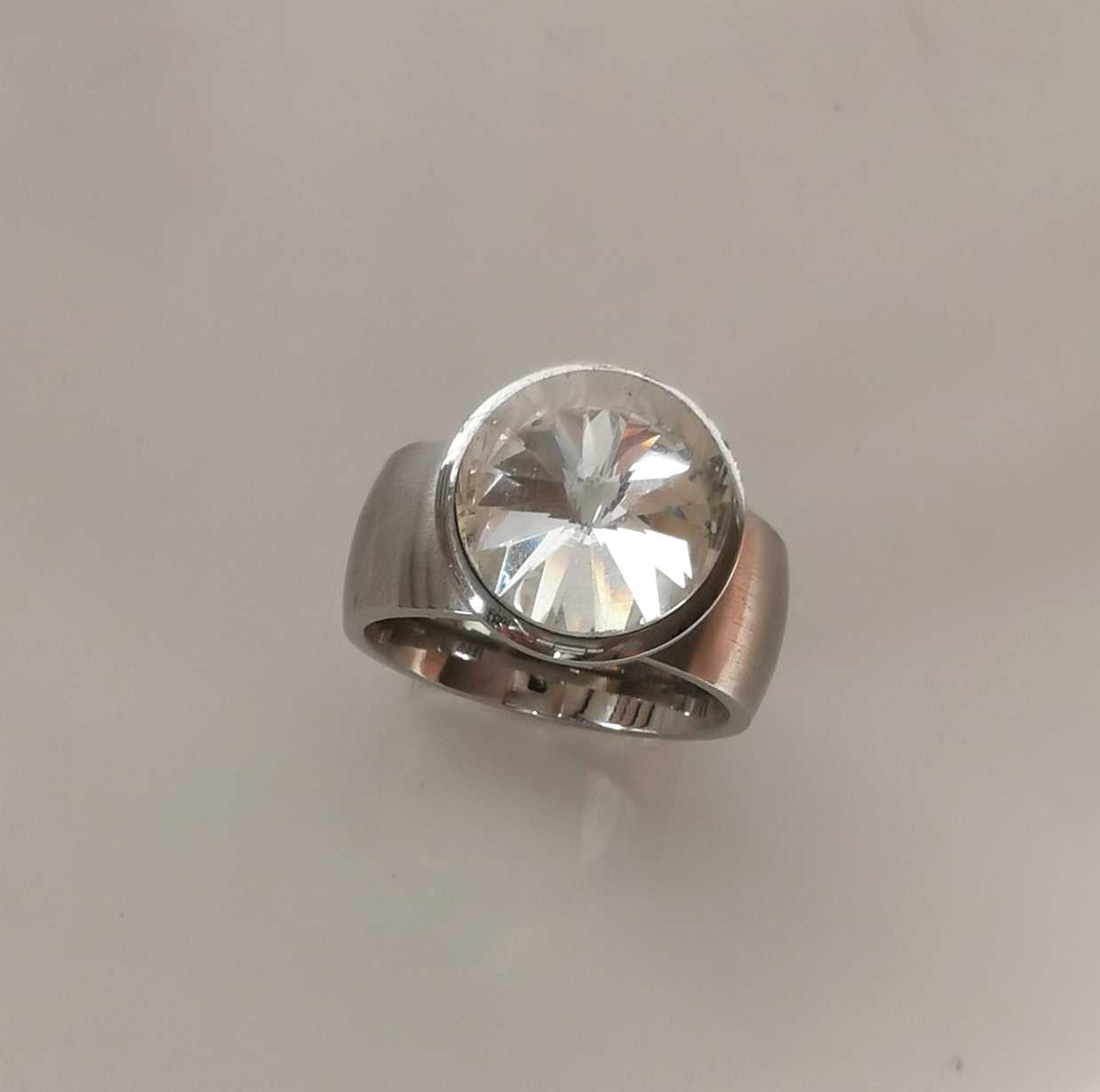 Anillo Acero inoxidable plateado Solitario Blanco Grande