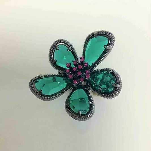 Anillo Fantacia Bañado en Oro Negro Flor Cristal Verde Grande Ajustable