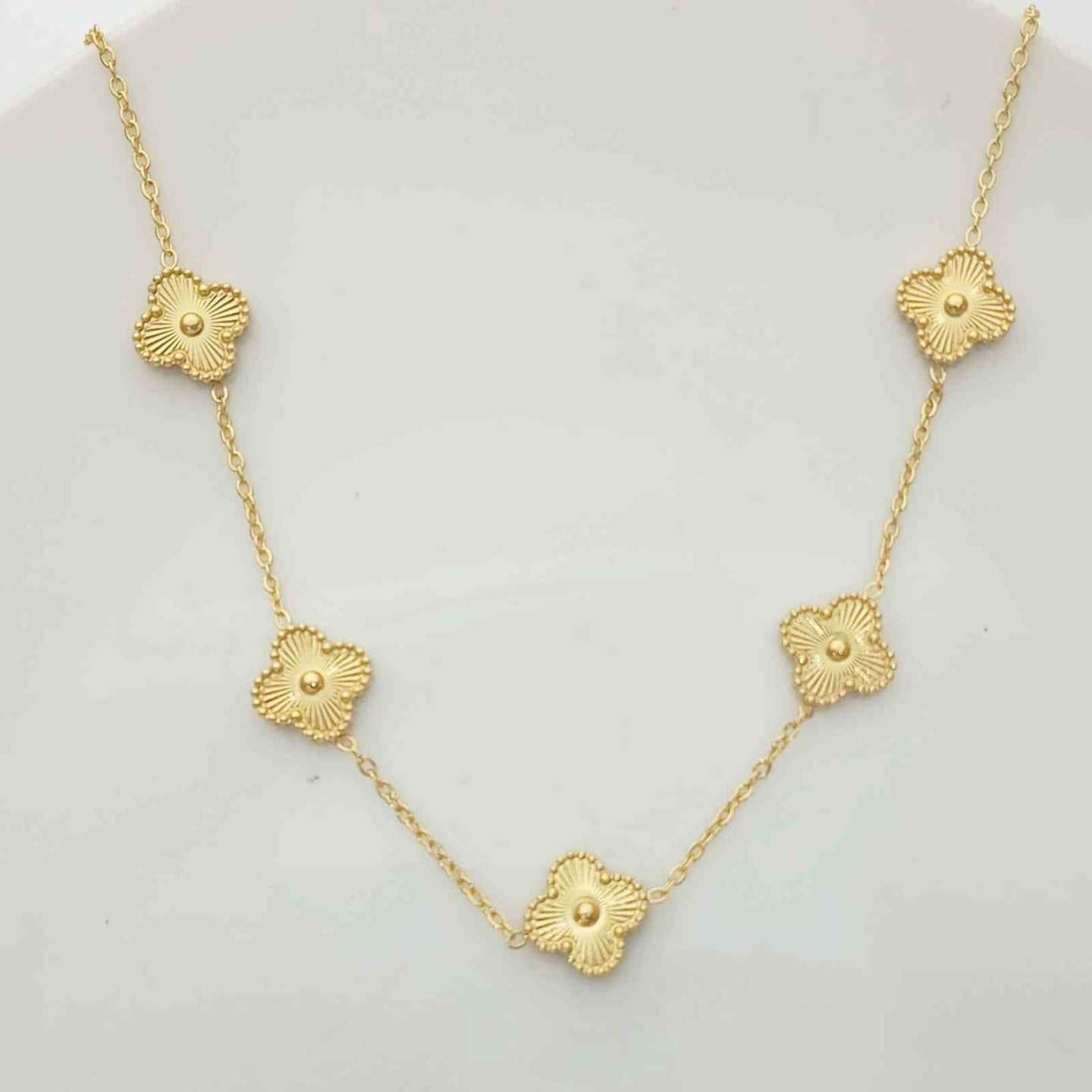 Collar de Acero Dorado  5 Treboles 40+5cm