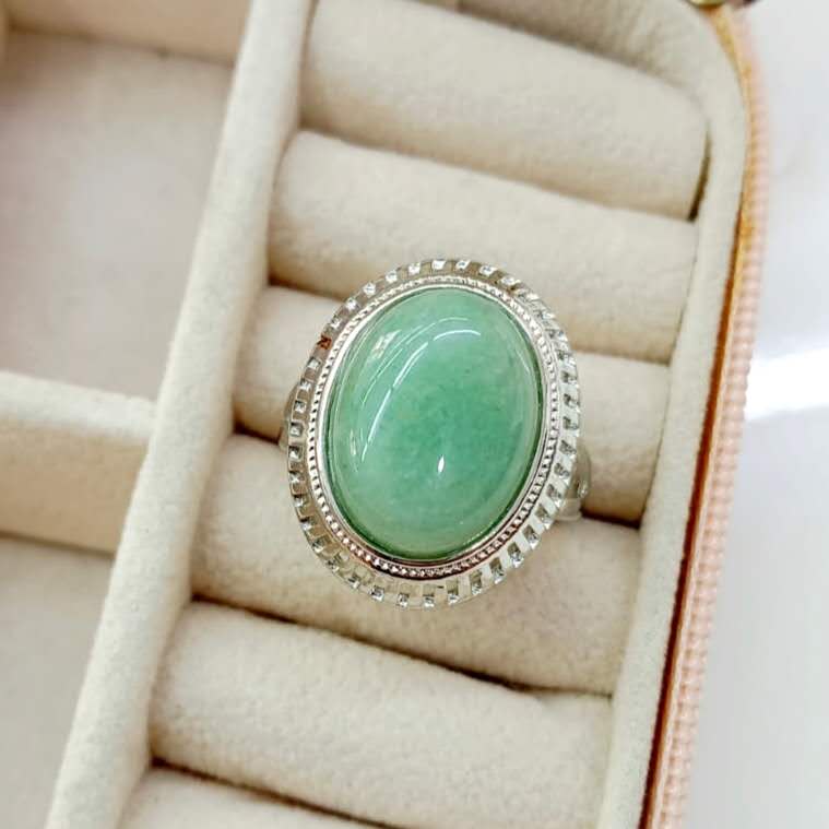 Anillo Bañado Plata Ovalo y Piedras Naturales