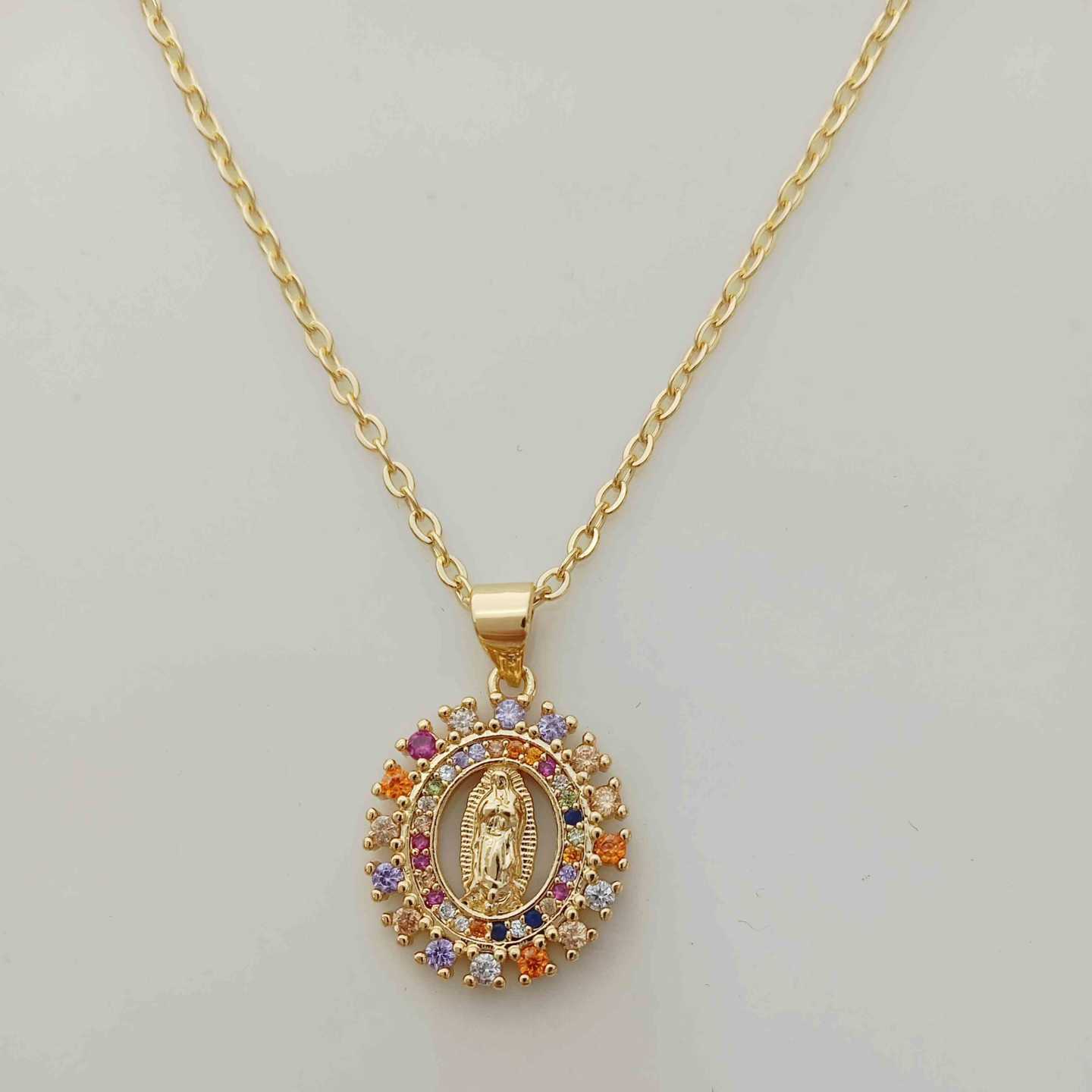 Collar Bañado Oro Colgante Virgen Guararube Circones Colores 45cm