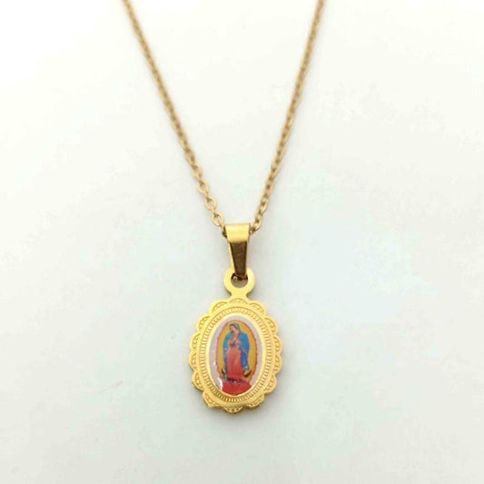 Collar Dorado Virgen Cualarupe Colores18x10mm