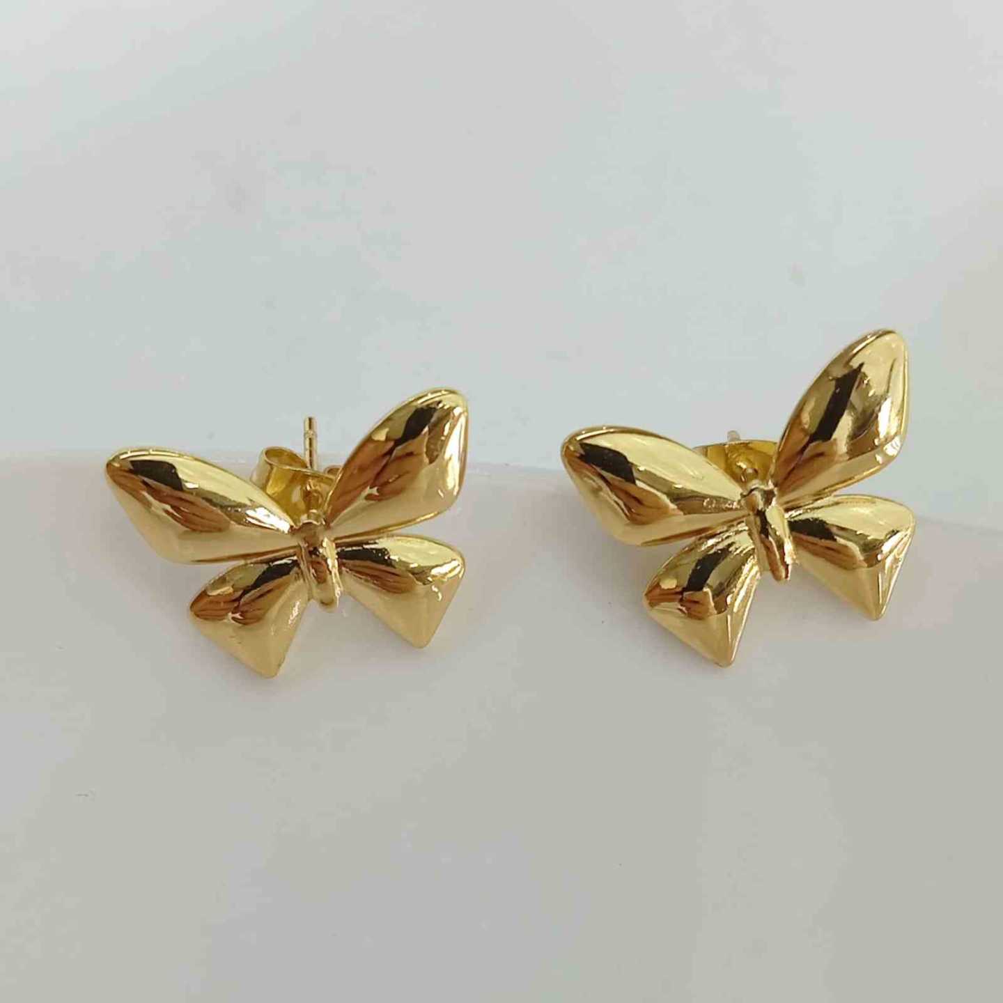 Aro de Acero Dorado Mariposa Liso 