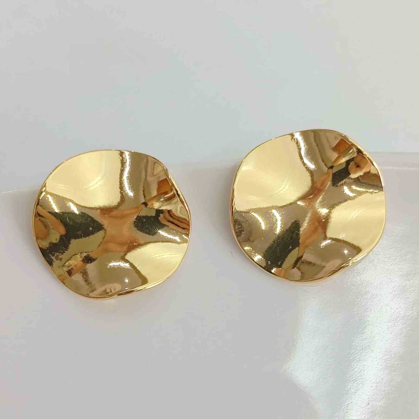 Aro de Acero Dorado Redondo Irrecular 