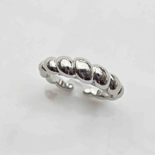 Anillo Bañado En Plata Retorcido Ajustable