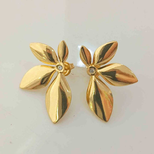 Aro de Acero Quirúrgico Dorado Medio Flor Liso