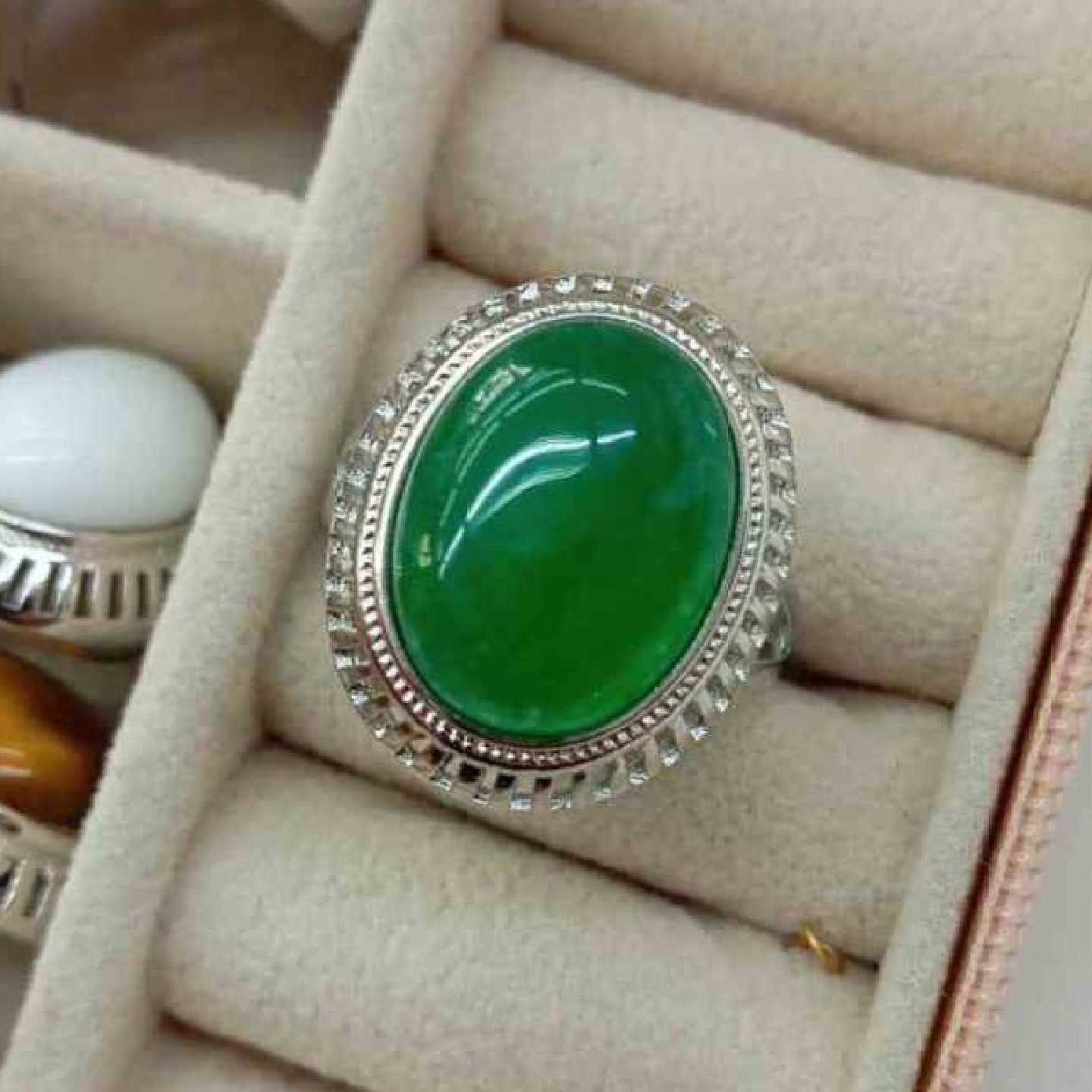 Anillo Bañado Plata Ovalo y Piedras Naturales