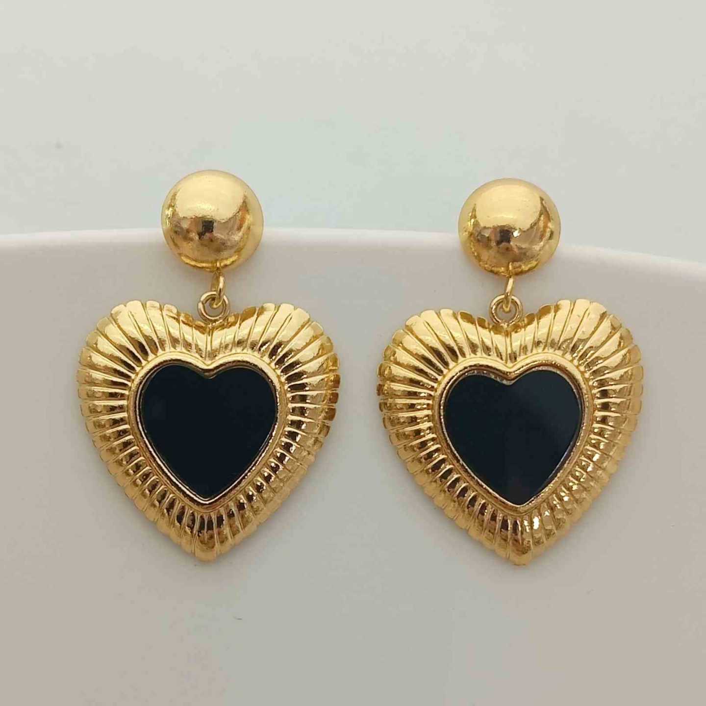 Aro de Acero QuirúrgicoDorado Colgante Corazon Negro