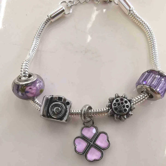 Pulsera Plateada Con 5 Chiches