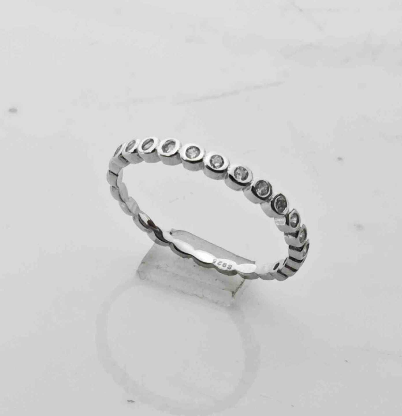 Anillo Plata Circulo Circones Medio