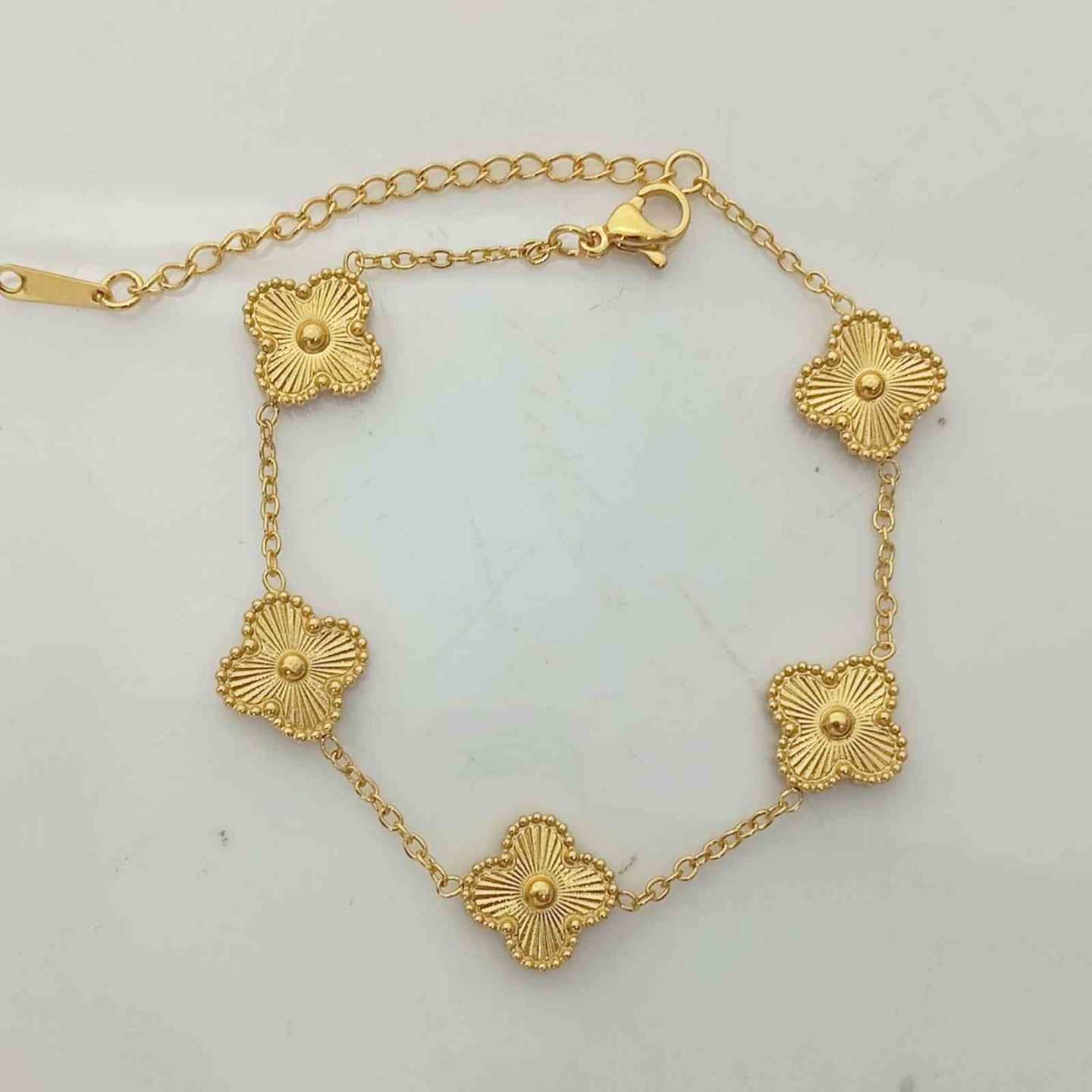 Pulsera de Acero  Dorado 5 Trebol 