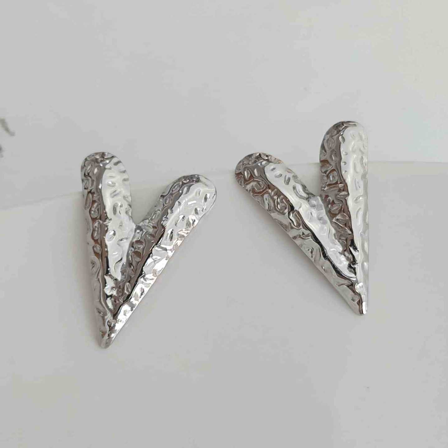 Aro de Acero Plateado Corazon 35x25mm 