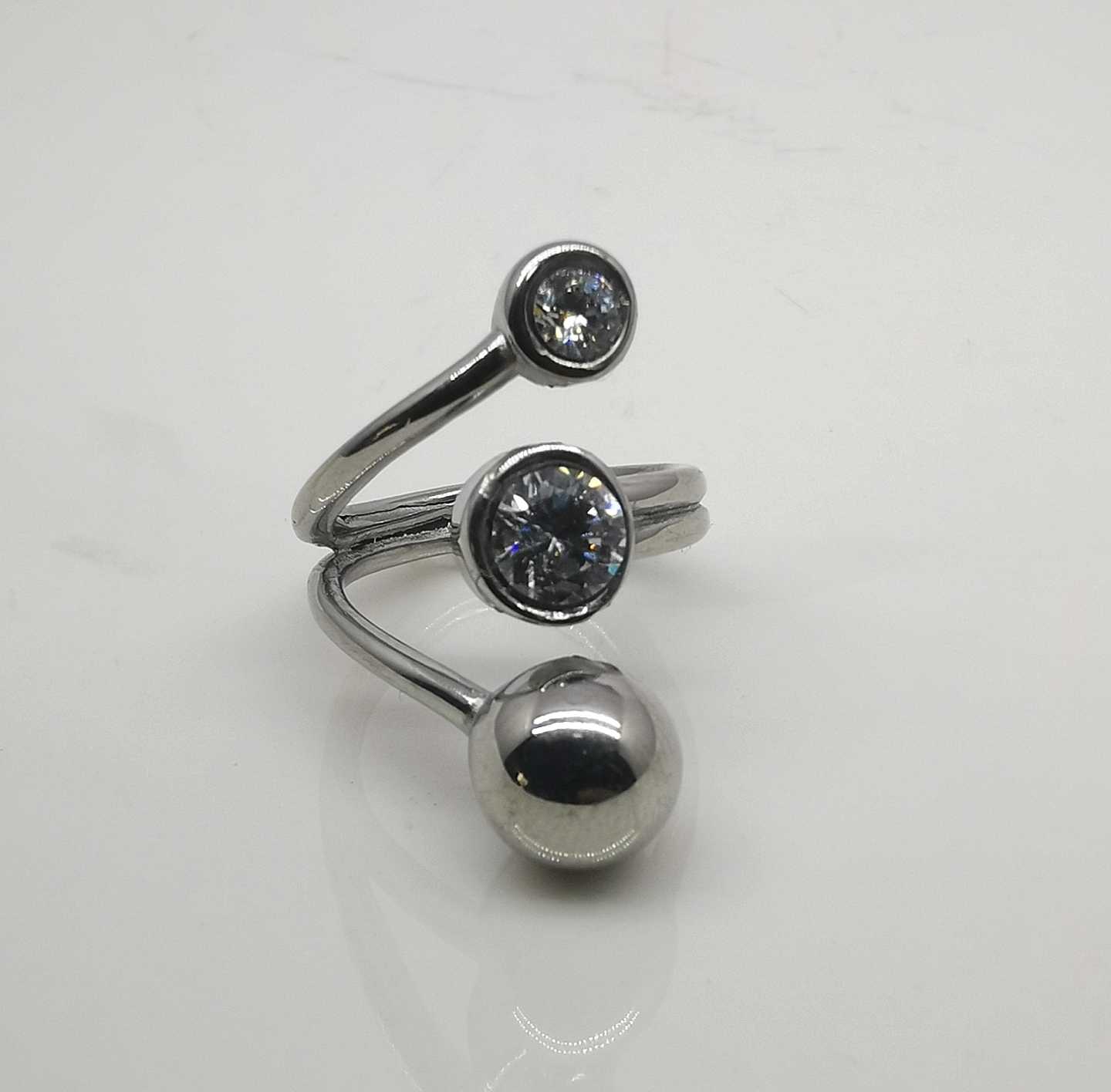 Anillo Acero inoxidable Plateado 2 Cristal Blanco y Pelotita Lisa 7