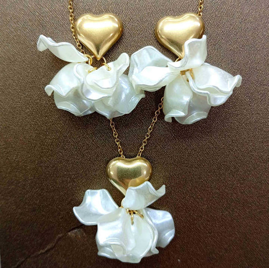 Conjuntos Dorado Corazon Colgante Flor Blanco