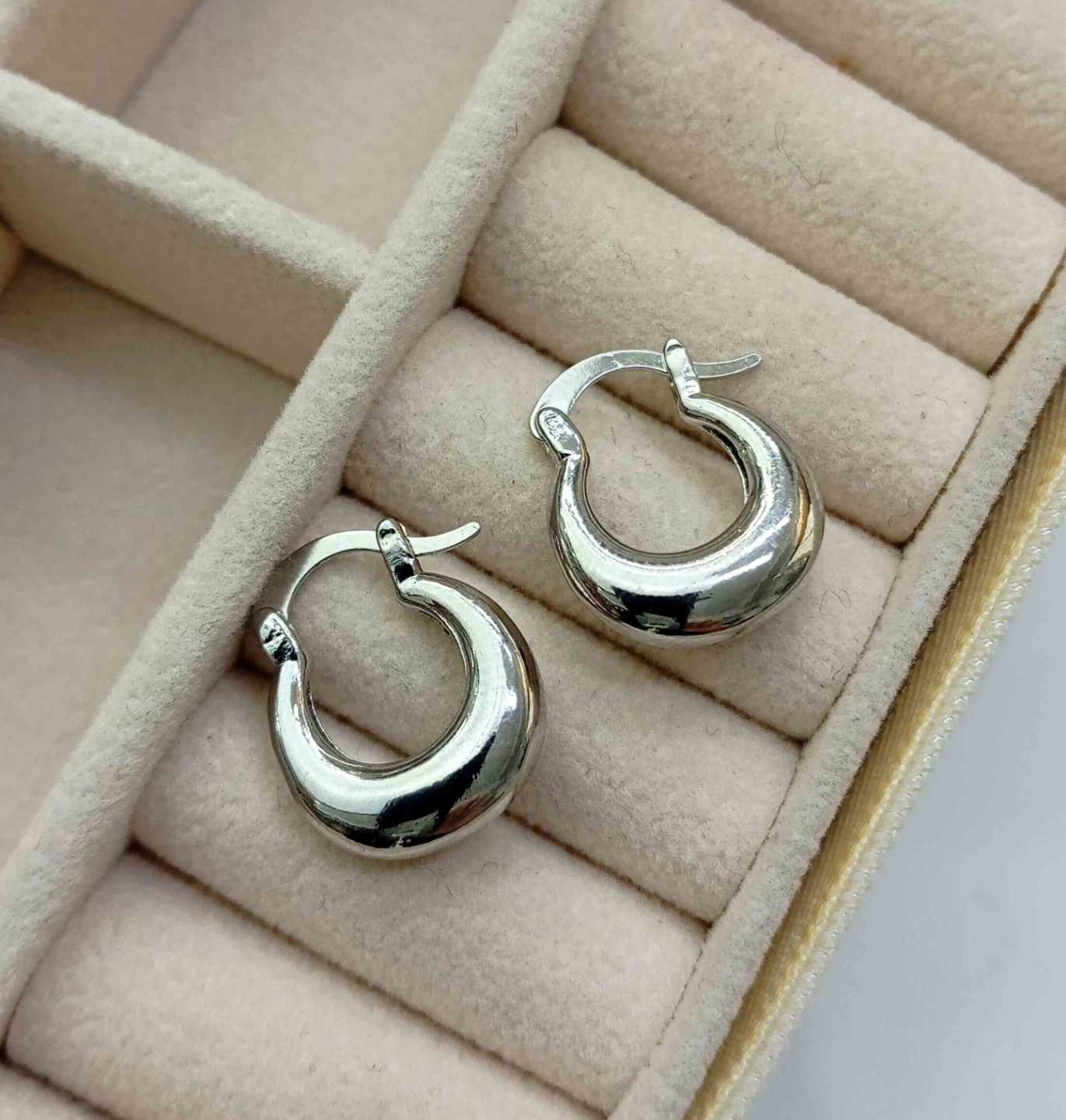 Aro Argolla Chunky Ovalada Bañada en  Plata 15mm