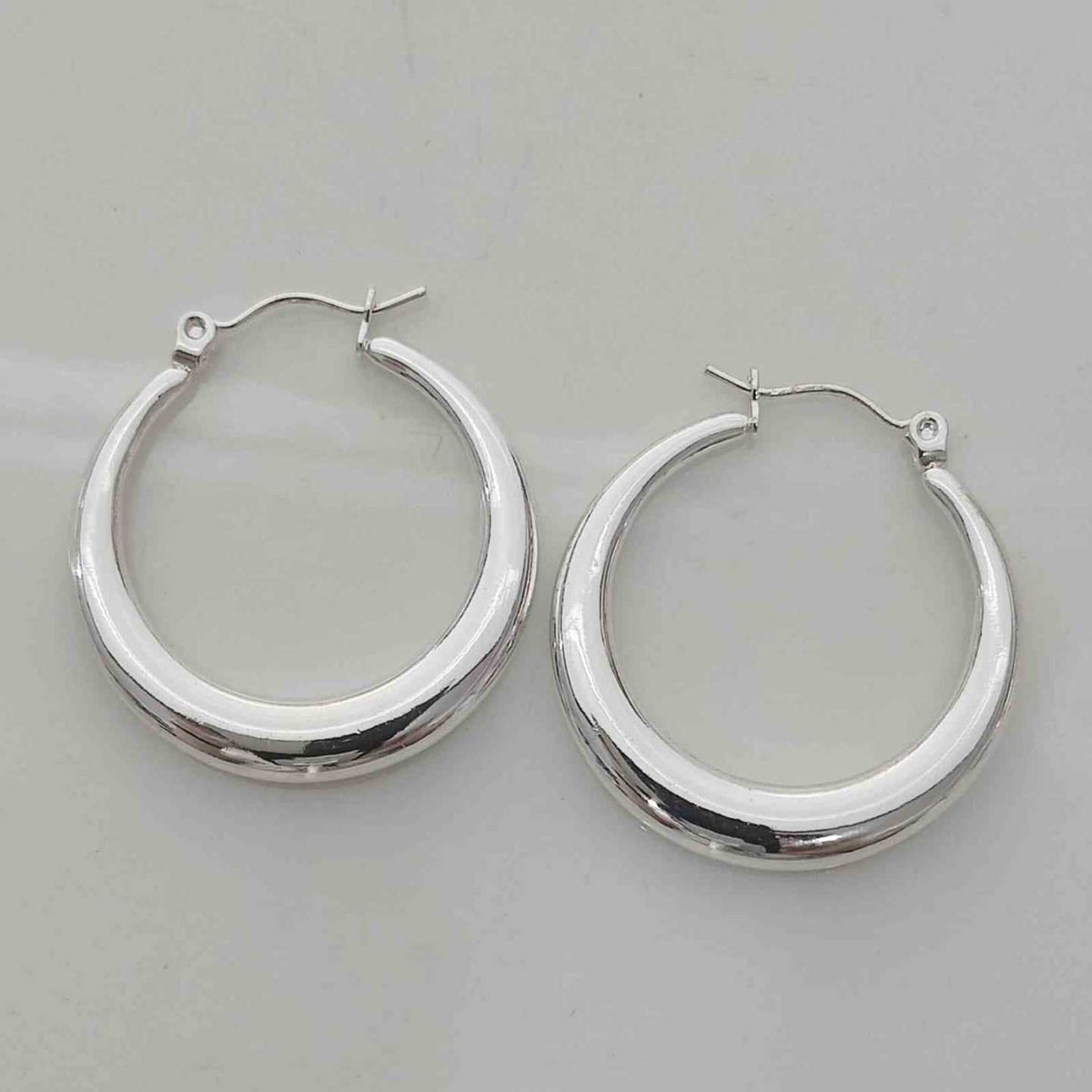 Aros Argolla Circular Chunky Crescent Luna Creciente Grande Lisa Plateada Espejo Acero Inoxidable Abombada Volumétrica XL 30mm