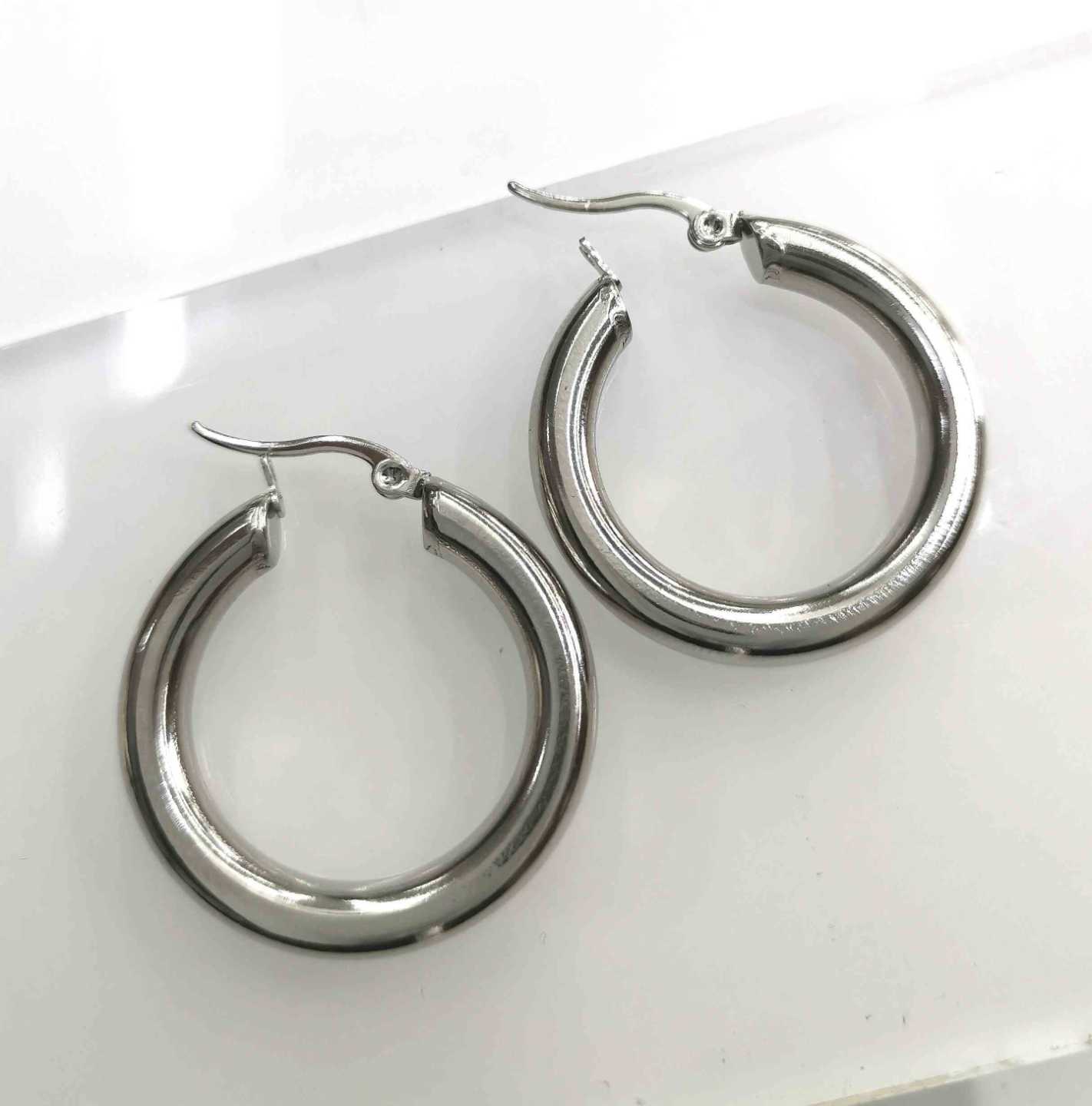 Aros Argolla Circular Plateada Acero Inoxidable Tubo Grueso Liso 40mm Grande