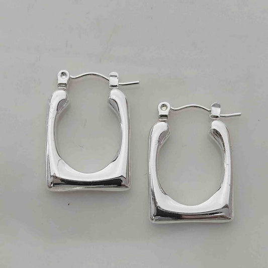 Aros Argolla Rectangular Lisa Plateada Espejo Acero Inoxidable Estribo Buckle Minimalista Clean Girl Statement 24x17mm