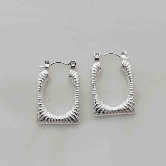 Aros Argolla Rectangular  Plateada Acero Inoxidable Estrías Diagonales Ribbed Geométrico Statement 24x17mm