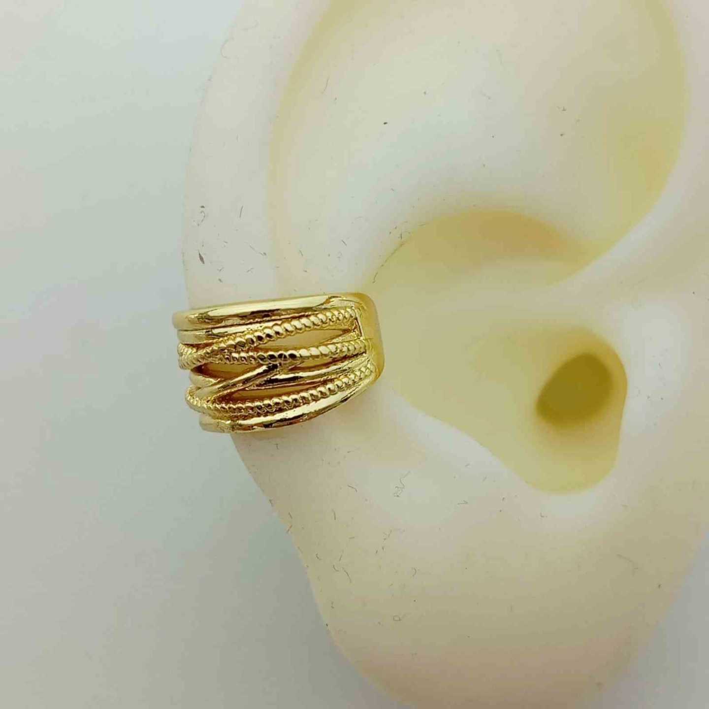 Ear Cuff Ancho Bañado en Oro 18k Múltiples Bandas Liso y Texturizado