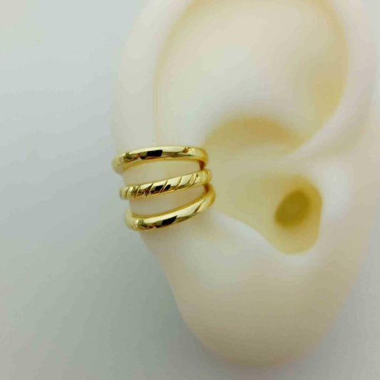 Ear Cuff Bañado en Oro 18k Triple Banda Lisa y Trenzada