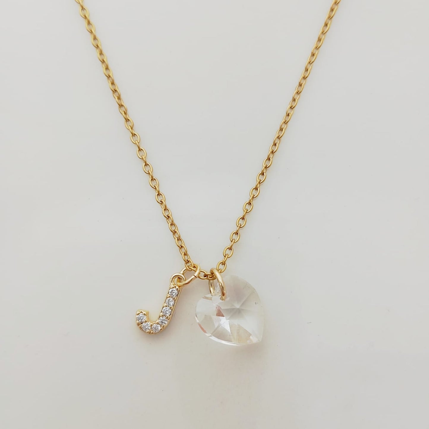 Collar Acero Quirurgico Dorado Colgante Letra Circones y Cristal Corazon 45cm