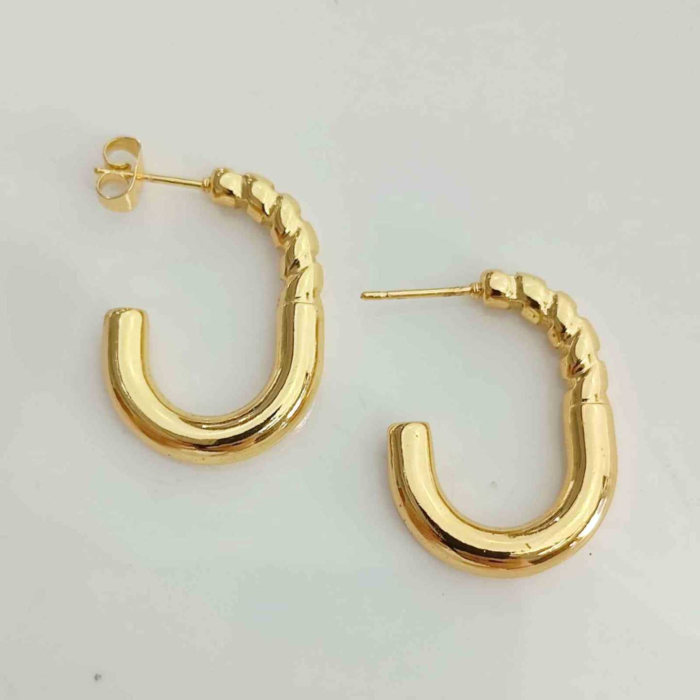 Aro de Acero Dorado Argolla Elipse de tres cuartos 28mm