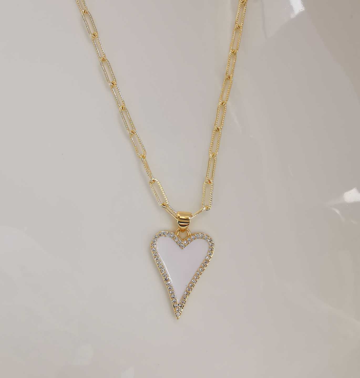 Collar Bañado En Oro Colgante Corazon Blanco