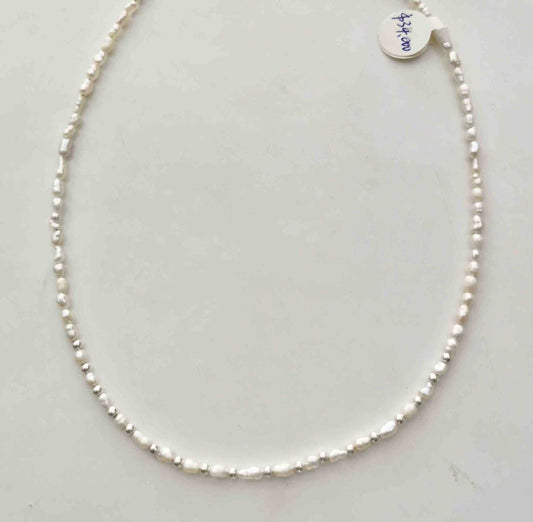 Collar Hecho a Mano perla rio 3mm y Pelotitas Plata925