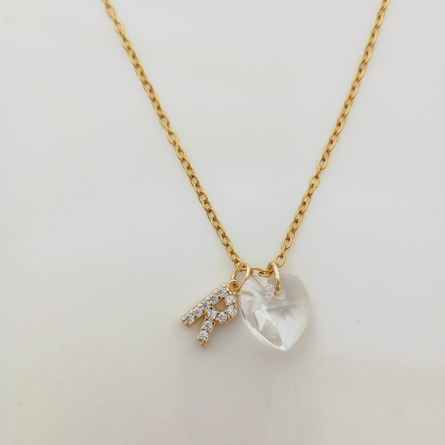 Collar Acero Quirurgico Dorado Colgante Letra Circones y Cristal Corazon 45cm