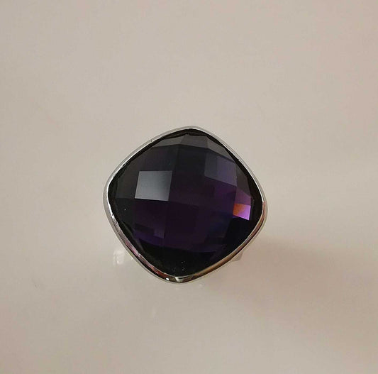 Anillo Plateado Cuadrado Cristal Facetado Morado