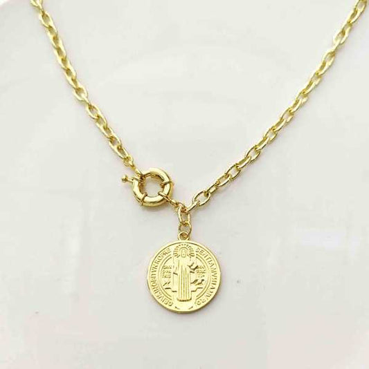 Collar Bañado En Oro Colgante San Benido Medio