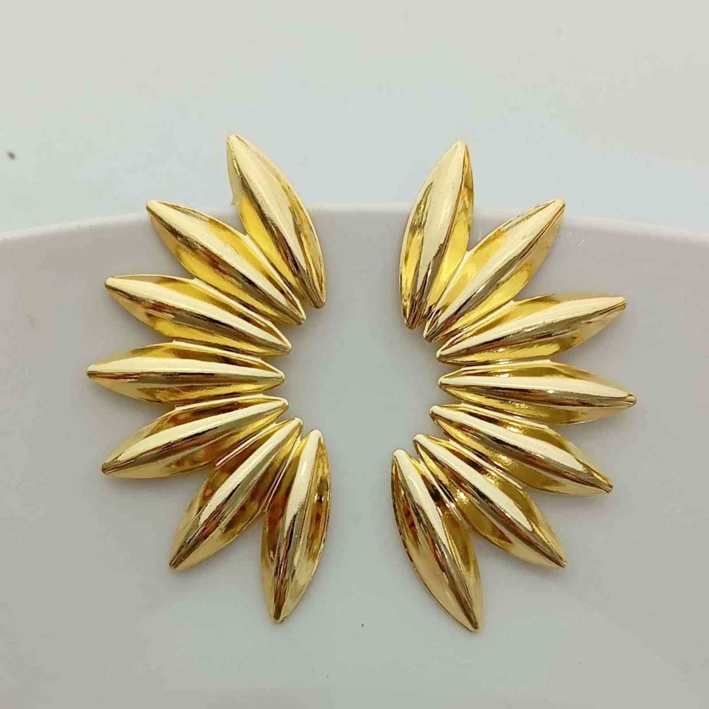 Aro Bañado en Oro Medio Pluma Grande